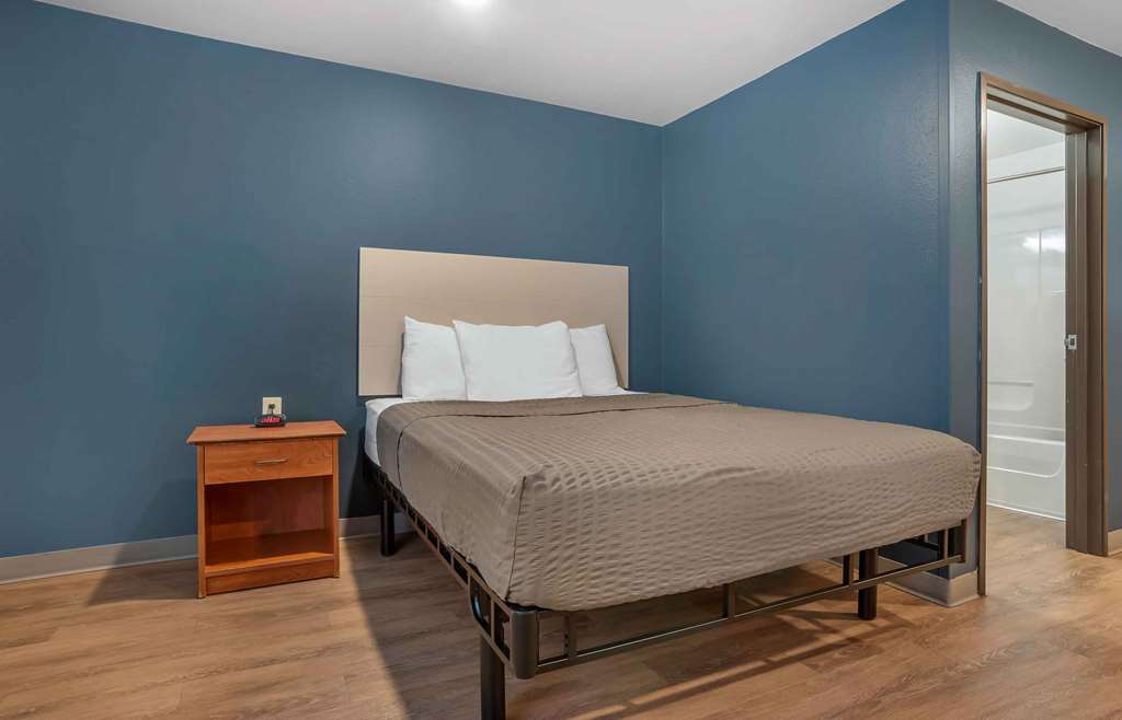 Extended Stay America Select Suites Tallahassee East - photo 10