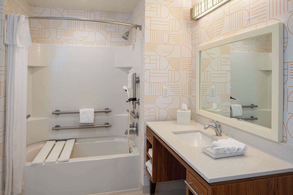 Home2 Suites by Hilton Gulfport I 10 - photo 46