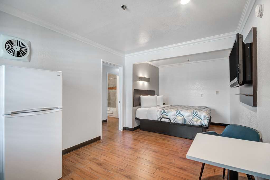 Motel6 Ontario CA Convention Center Airport - photo 20