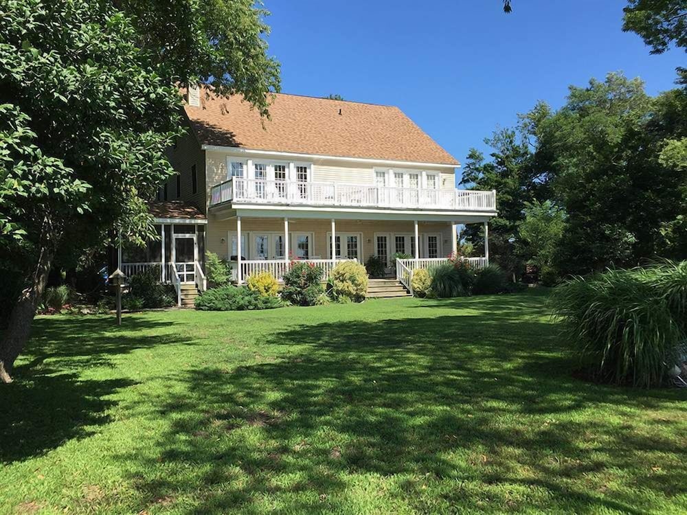 The Baywood Bed And Breakfast 10887173 — Cape Charles