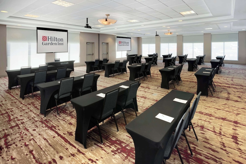 Hilton Garden Inn Valley Forge Oaks - photo 43