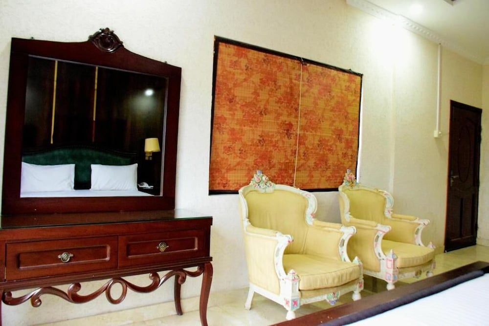 Orange Lake Resort Khanpur Pakistan in Khanpur, Pakistan