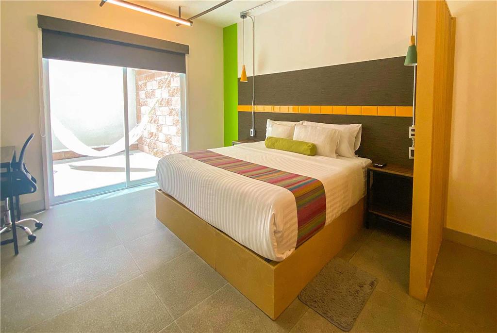 Guest room