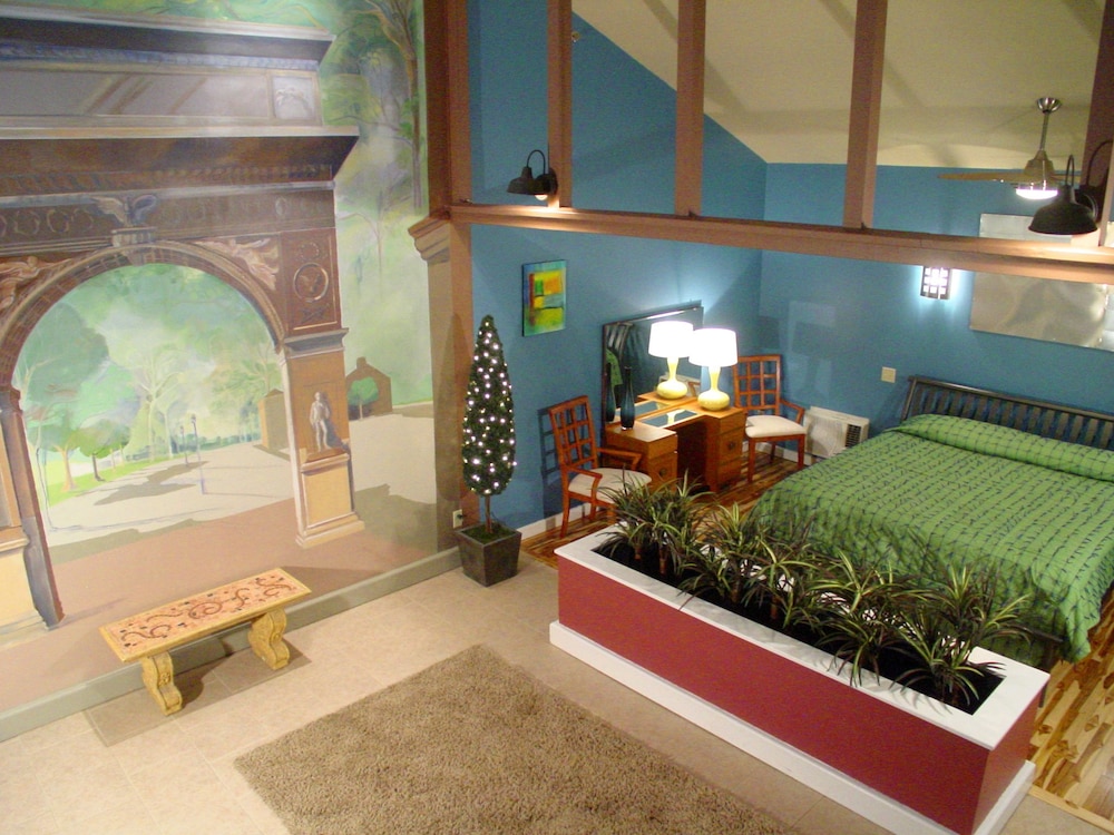 Wildwood Inn Tropical Dome & Theme Suites - photo 17