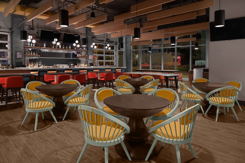 Homewood Suites by Hilton Charlotte Uptown First Ward - photo 43