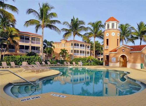 Tranquil Punta Gorda Condo with Lanai and Marina Views — 4-Star Luxury Hotel in Burnt Store Marina, United States