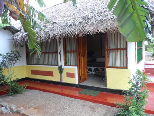 Sigiri Lake Paradise in Sigiriya, Sri Lanka