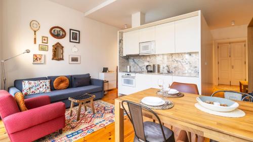 Bolhão Charming Apartment by LovelyStay — 4-Star Luxury Hotel in Porto, Portugal