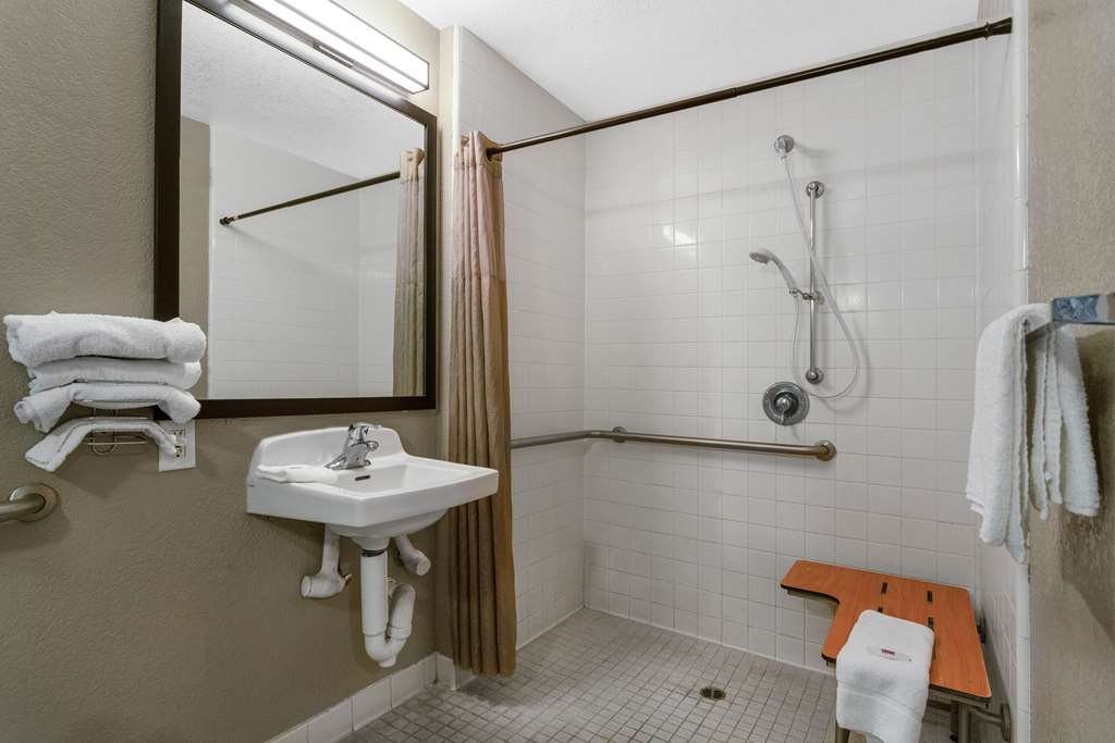 Motel 6 Merced CA North - photo 21