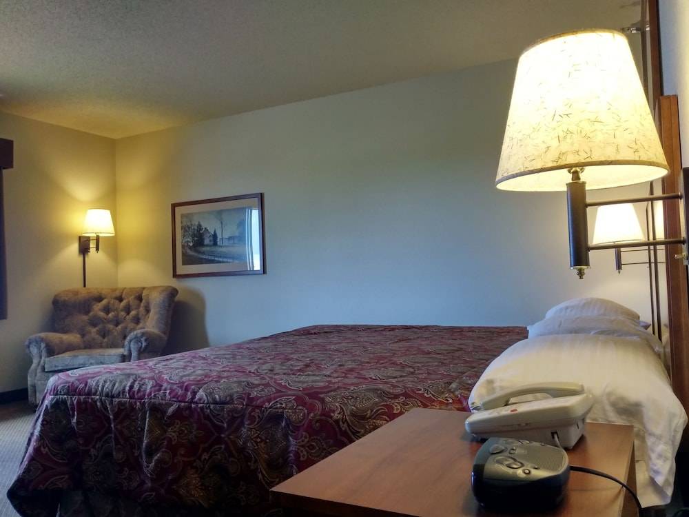 Madelia Hotel & Suites - featured photo