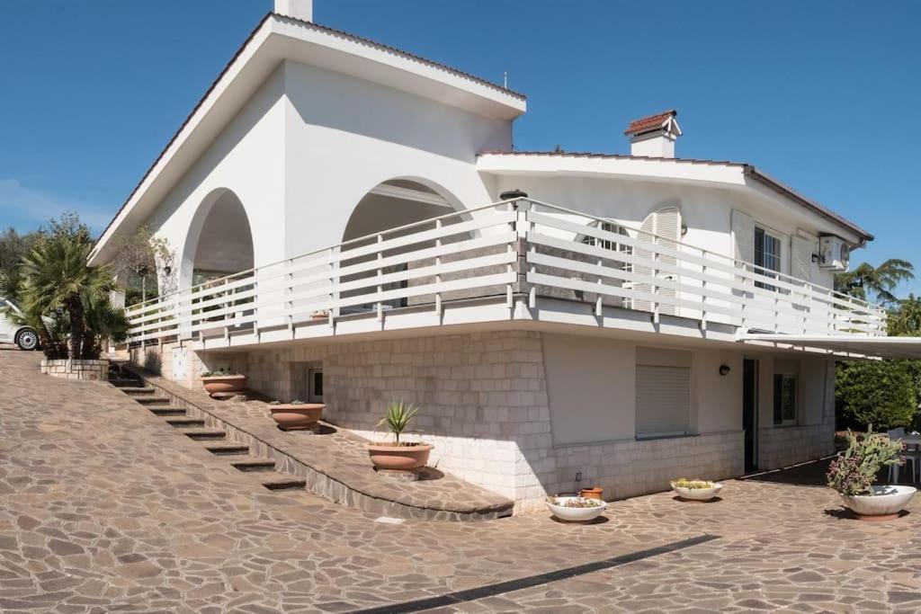 Villa del Petraro Valle D'Itria — 4-Star Luxury Hotel in Noci, Italy