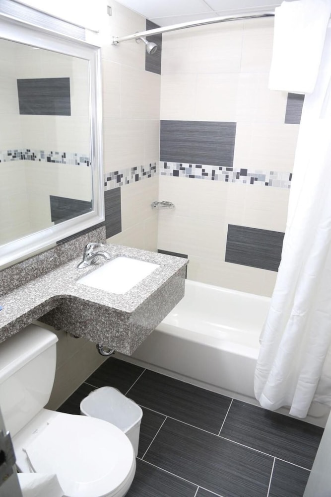 Red Carpet Inn Elmwood Park - photo 27