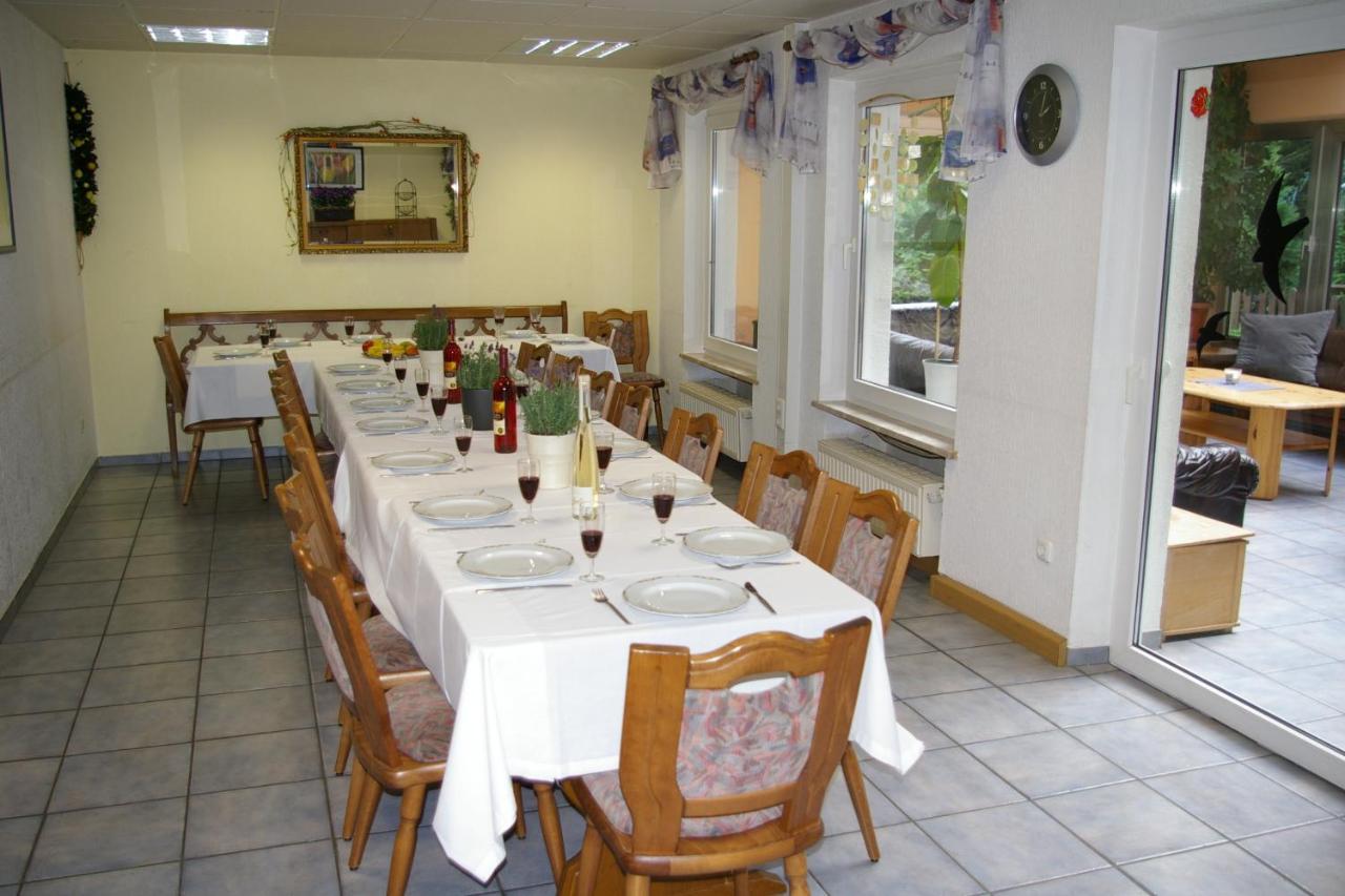 Ferienhaus Waldrand — 4-Star Luxury Hotel in Ulmen, Germany