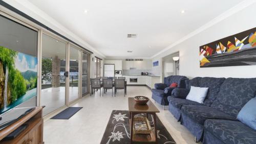Waterview Retreat Blackwal — Blackwall — photo 3