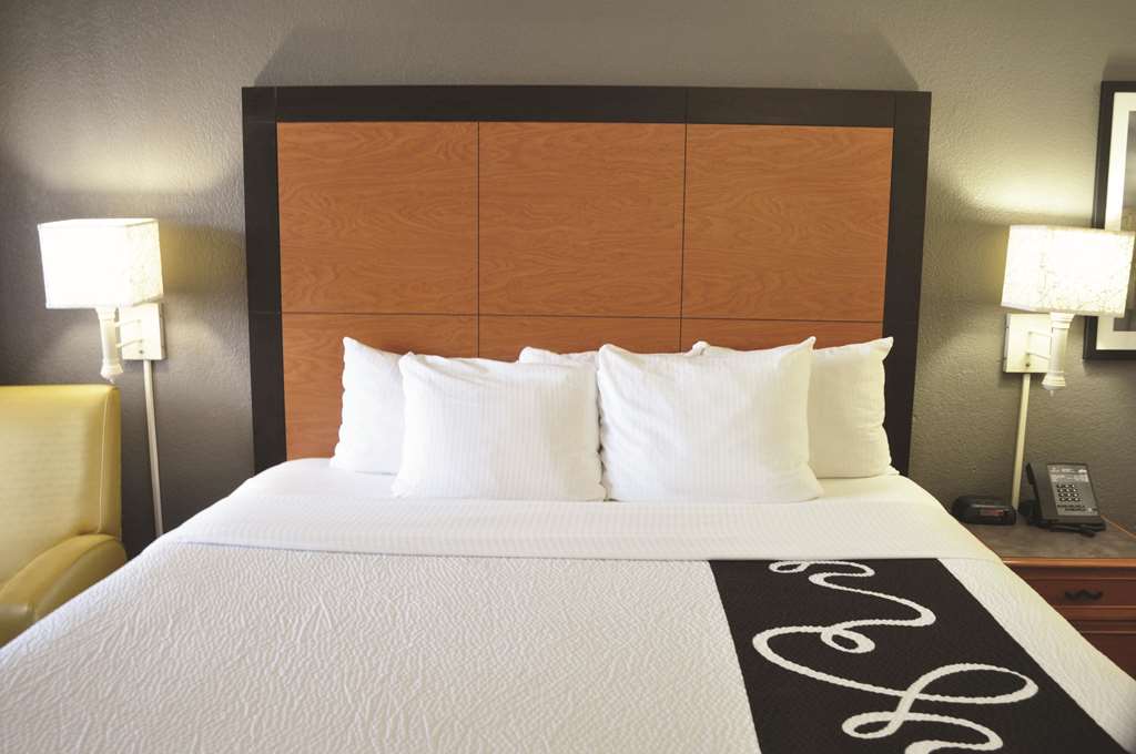 La Quinta Inn by Wyndham Dallas Uptown - photo 28