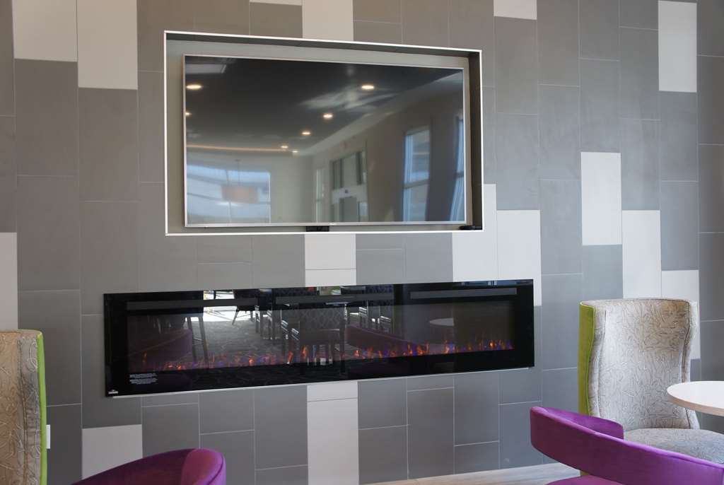 La Quinta Inn & Suites by Wyndham Mobile - photo 14