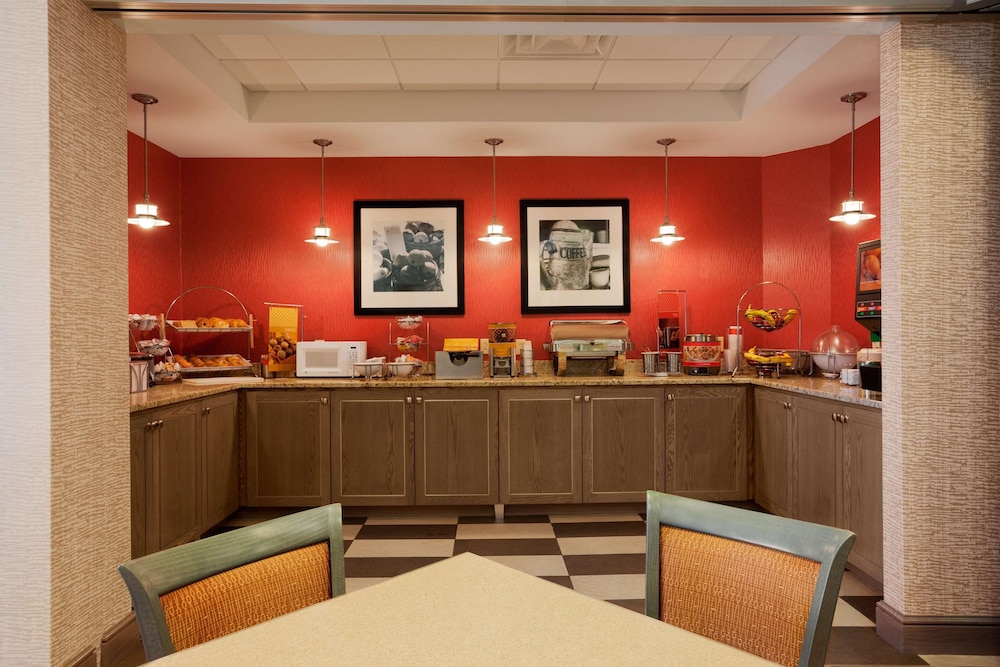 Hampton Inn Freeport Brunswick - photo 49