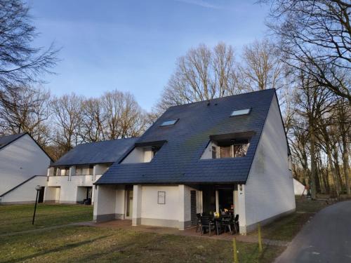 Acacia 1 Hengelhoef — hotel in Houthalen