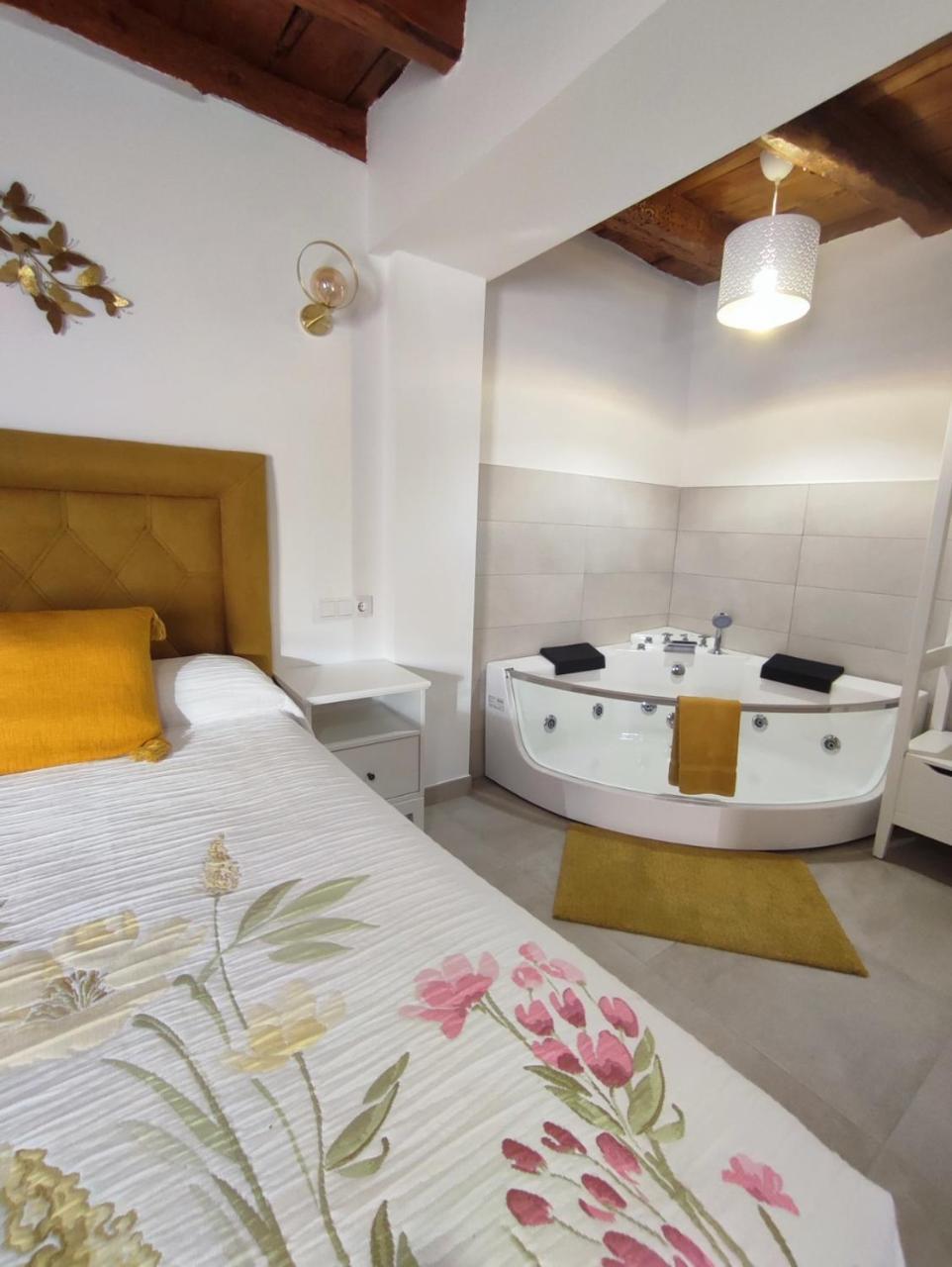 Penafiel Dreams Con Jacuzzi — hotel in Penafiel
