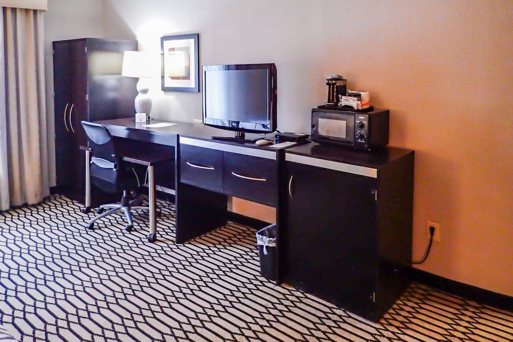 Sleep Inn & Suites BWI Airport - photo 52