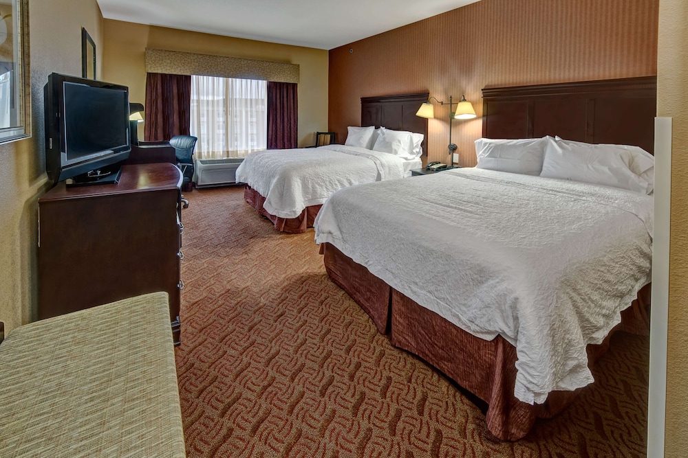 Hampton Inn Corsicana - photo 25