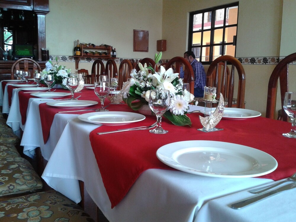 Family Dining