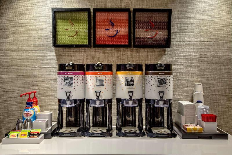 Hampton Inn Rochester Irondequoit - photo 72