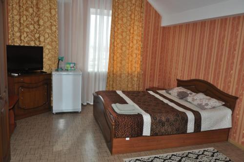Raduga — hotel in Liski