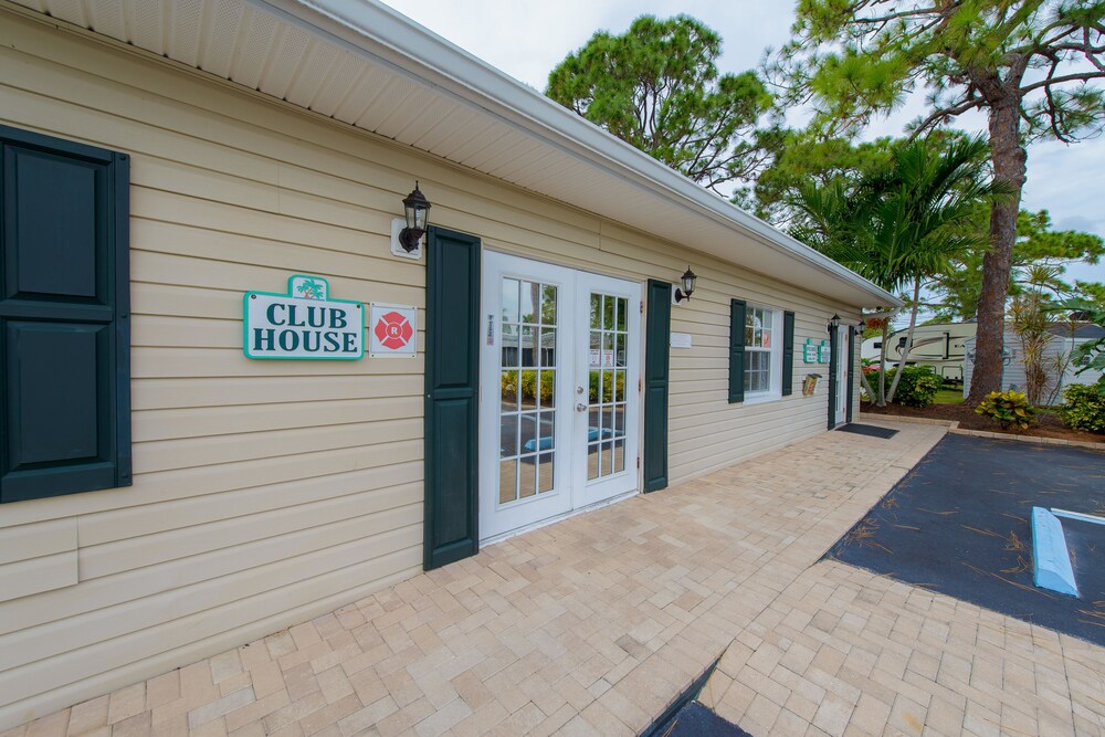 Arbor Terrace RV Resort - photo 22