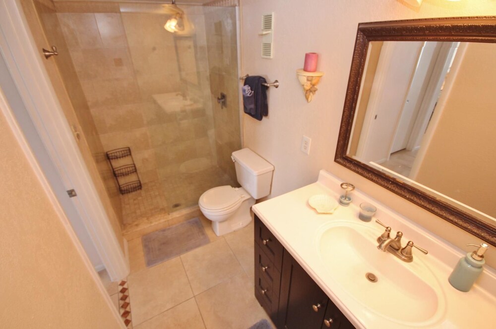 Ponce de Leon Towers 602 Apartment 2 - photo 22