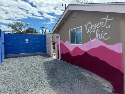 East Downtown Desert Chic Casita Private Hot Tub Close To Downtown Pet Friendly — Albuquerque