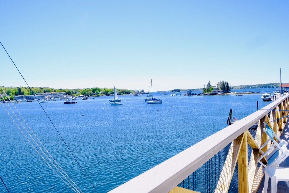 Fishermans Wharf Inn - photo 5