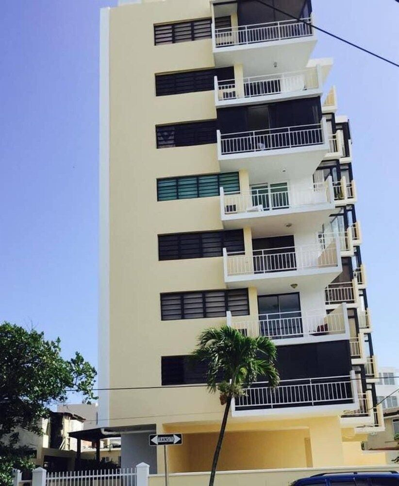 Oceanview Beach Block Balcony Ocean And City View 10791767 — San Juan