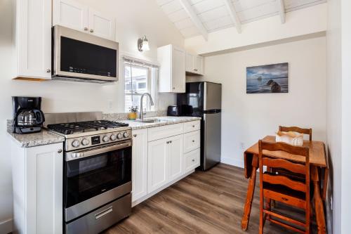 Truro Beach Cottages - photo 63
