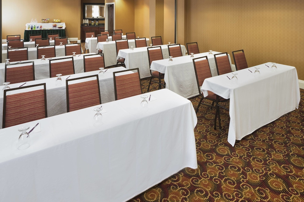 Residence Inn by Marriott Minneapolis Edina - photo 54