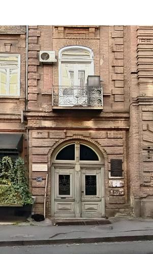 M1 Apartment