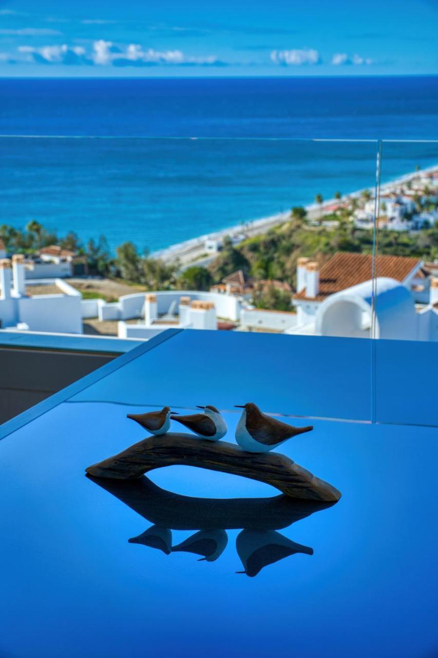 New Sunset Views - carbon neutral hotel in Unknown City