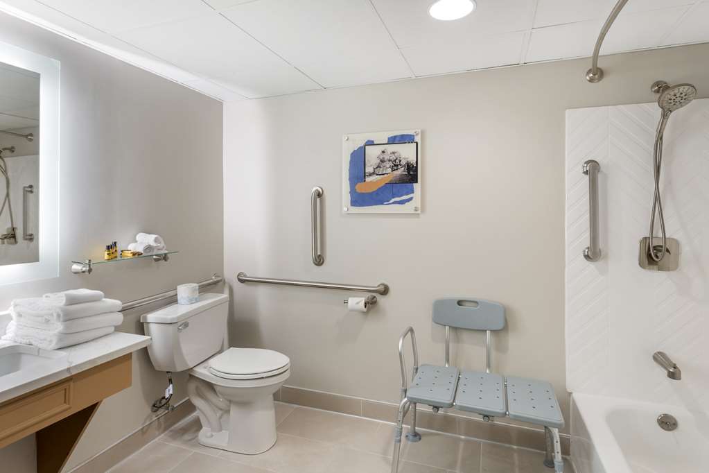 Best Western Plus Heritage Rail Inn Suites - photo 45