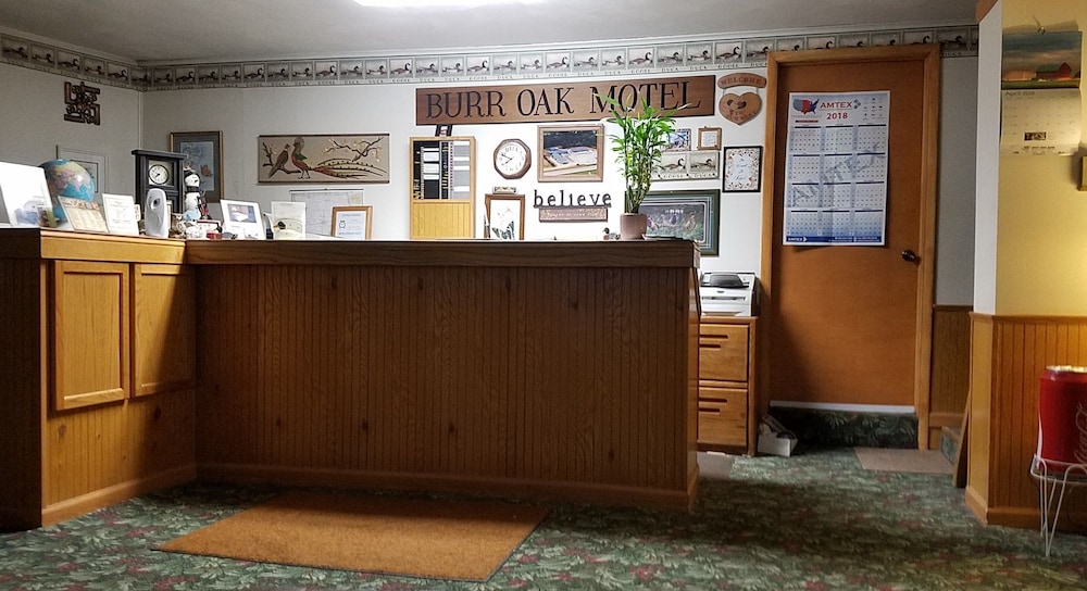 Burr Oak Motel - photo 4