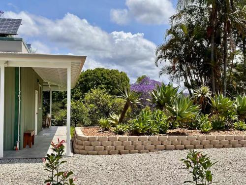 The Eco Shed Private Riverfront Getaway Close To Town Pet Friendly — Bellingen