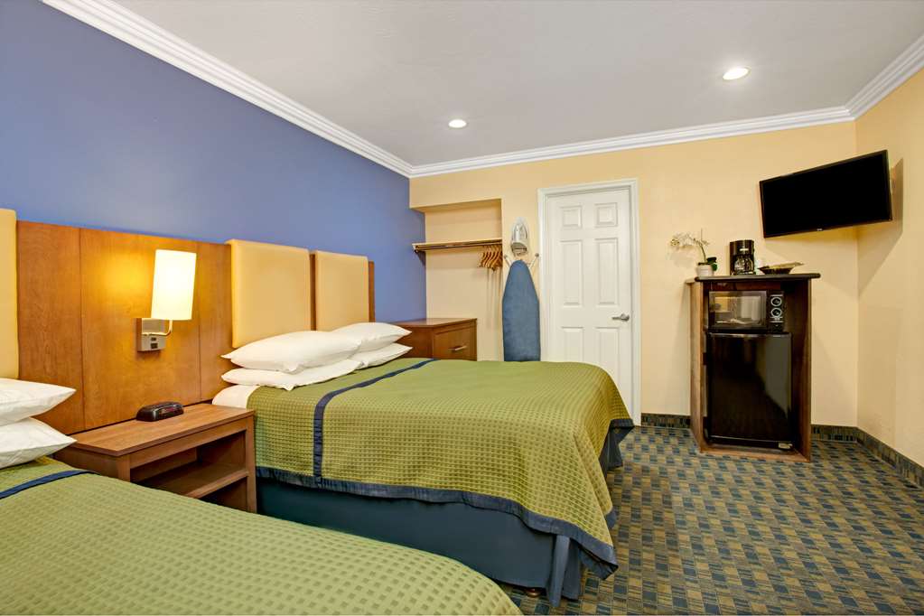 Days Inn by Wyndham San Francisco Lombard - photo 6