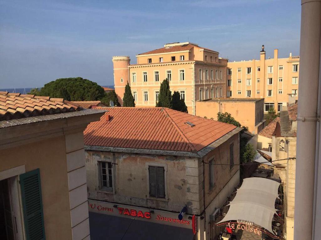 Monolocale Centro L'ile Rousse a 100mt Dalla Spiaggia — 4-Star Luxury Hotel in L'ile-Rousse, France