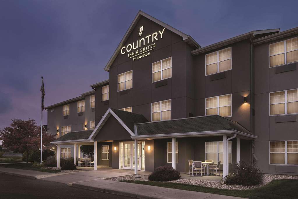 Country Inn Suites By Radisson Waterloo Ia — Waterloo