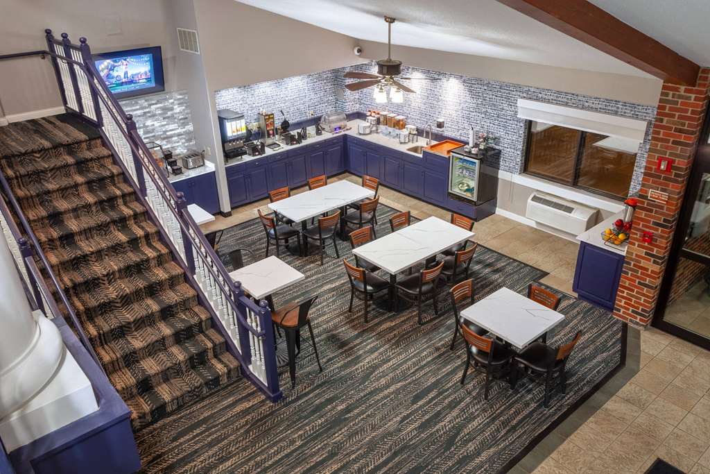 AmericInn by Wyndham Peoria - photo 29