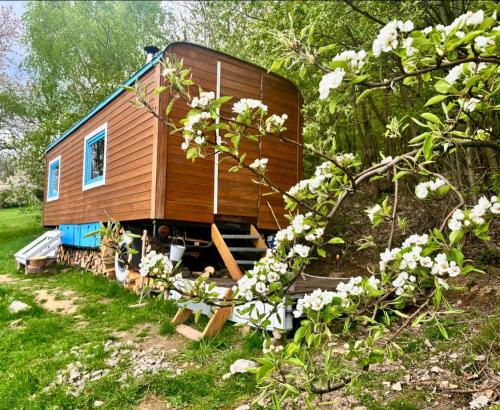 Maringotka a ubytování PodNebesí pet-friendly hotel Kremze