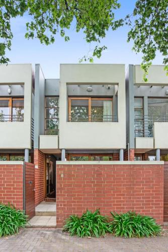 Splendour in Norwood — Evandale — photo 4