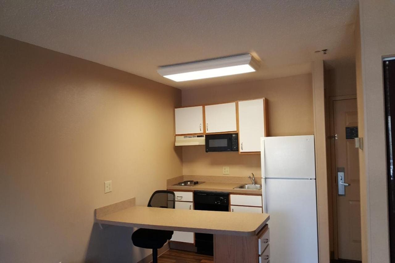 MainStay Suites Raleigh North - photo 35