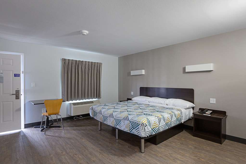 Motel 6 Show Low AZ - photo 10