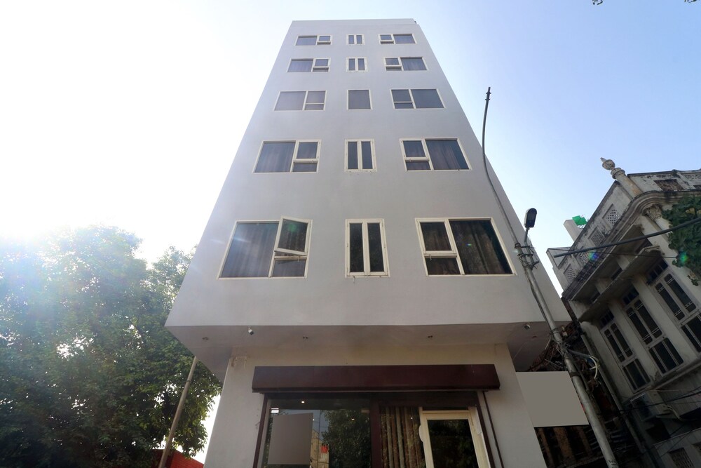 OYO 19318 Jn Residency