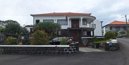 Casa da Furna — 4-Star Luxury Hotel in Sao Roque Do Pico, Portugal